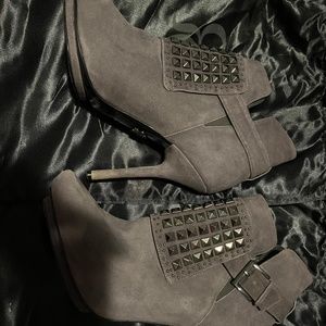 Rock & Repurlic studded  ankle boot